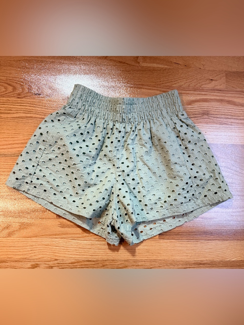 ASOS Eyelet Elastic-Waist Women’s Shorts - Sage Green